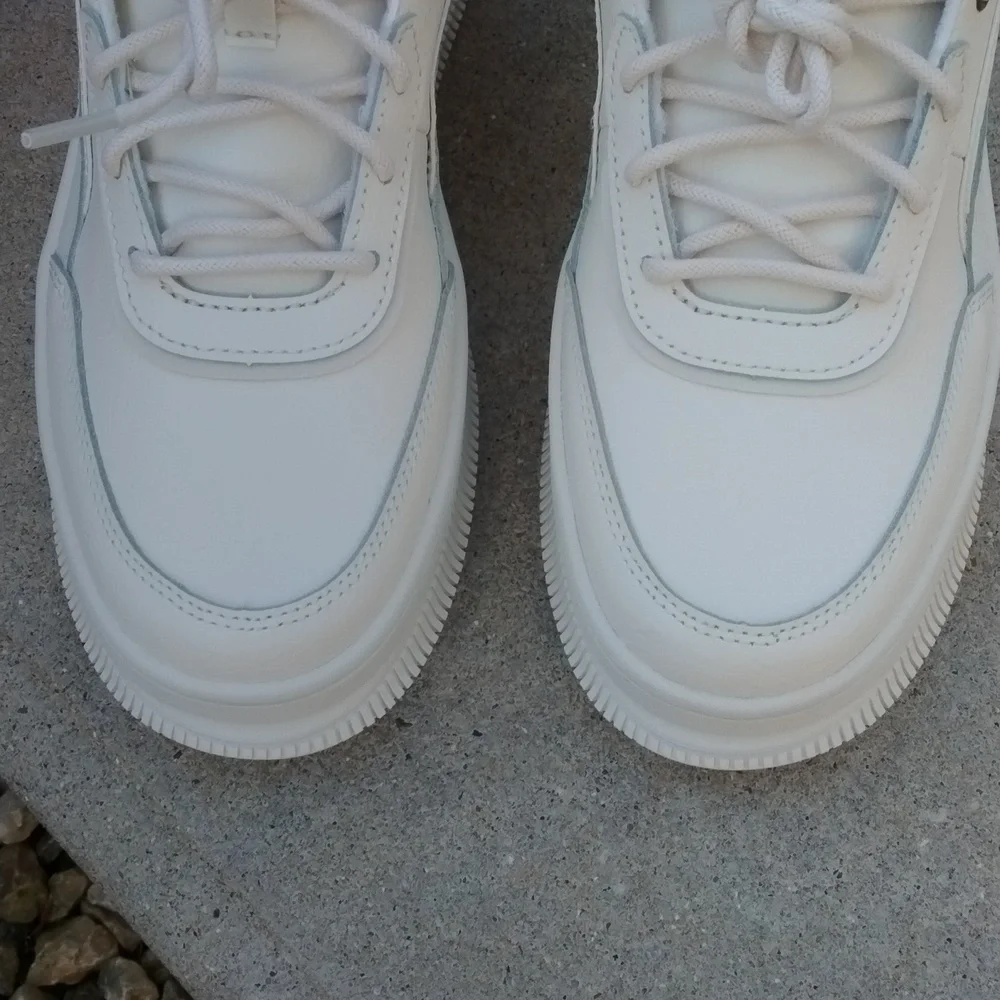 NWT Puma Mayra Frosted Ivory size 9